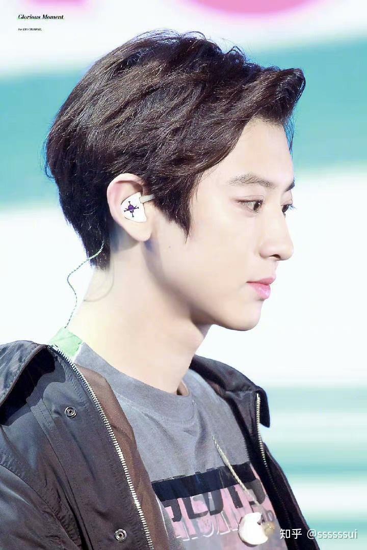 各位觉得南韩现役男爱豆最帅的是谁?
