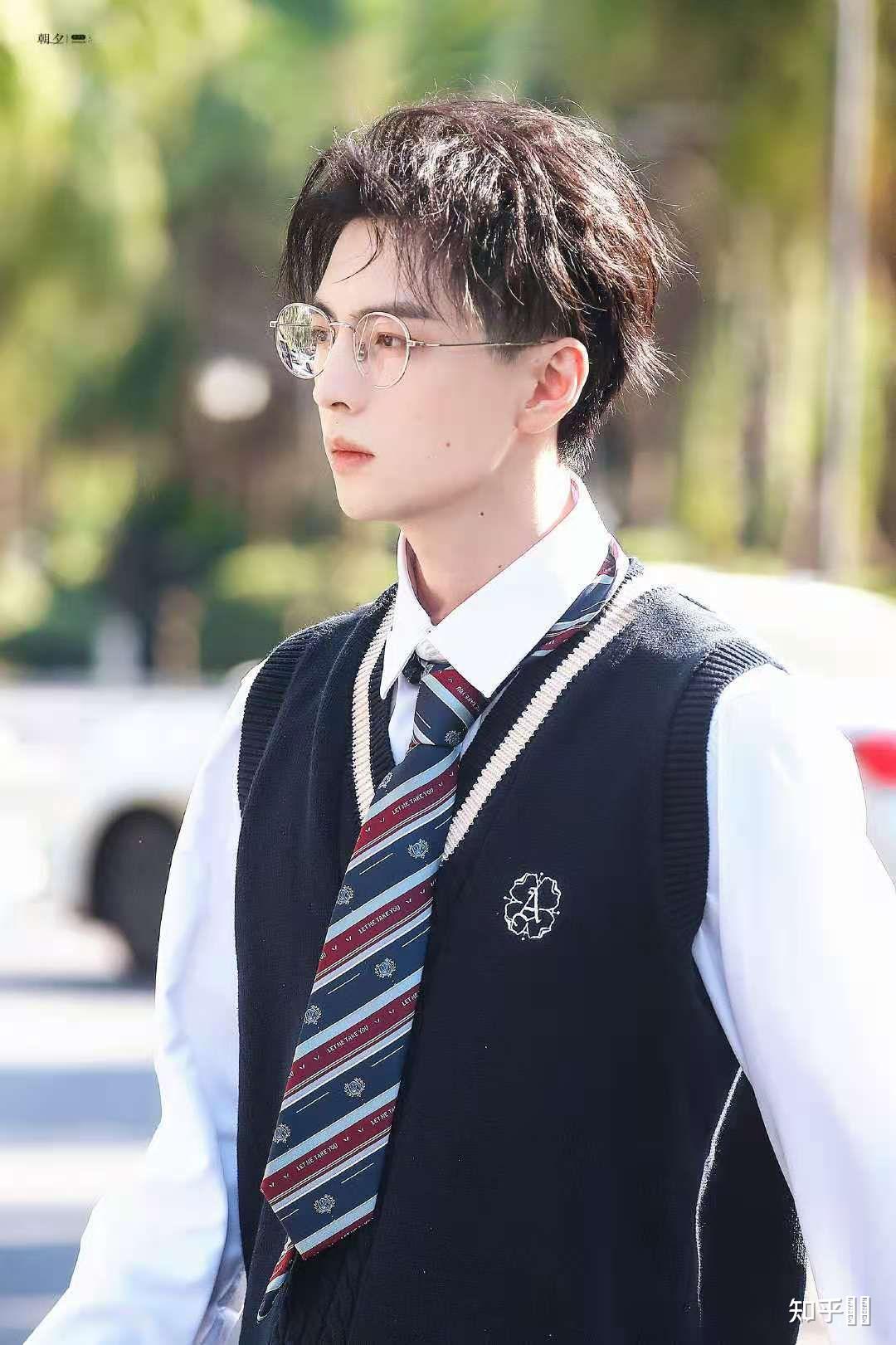如何评价名侦探学院各位学长的颜值