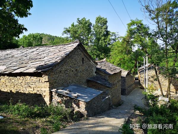 南阳市淅川县盛湾镇土地岭村