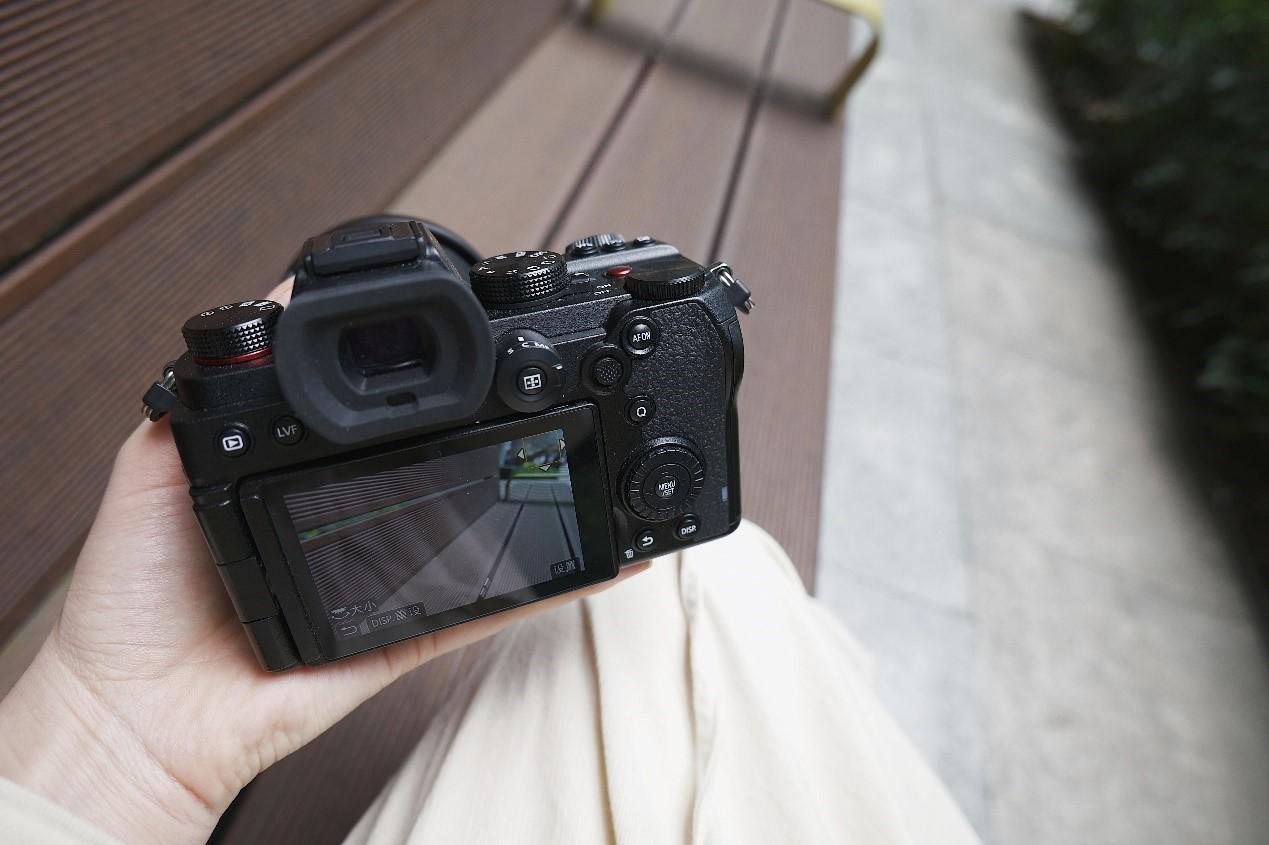 松下lumixs5全画幅微单相机太爱不释手了