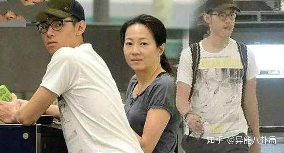 谭咏麟这边曾在采访时否认了妻子出家的消息,但杨洁薇确实是在2011年