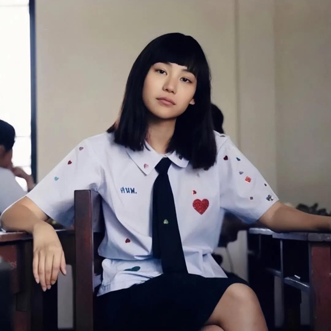 超火的《禁忌女孩》娜诺&富江头像:这世上回首之间都是人走茶凉