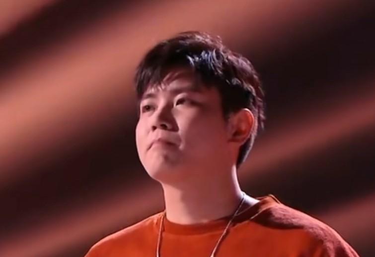 《中国好声音》之第二次参加,爱紧张的男孩郑智鸿