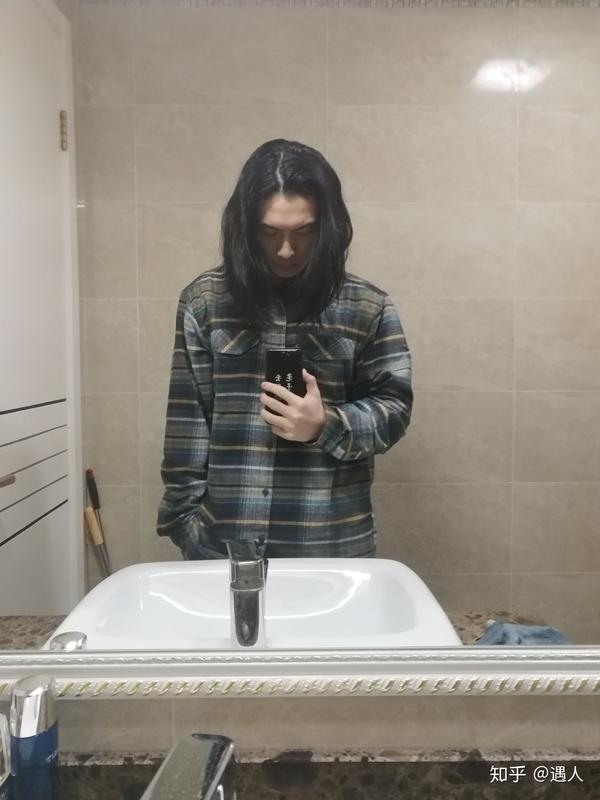 男生如何留辫子?