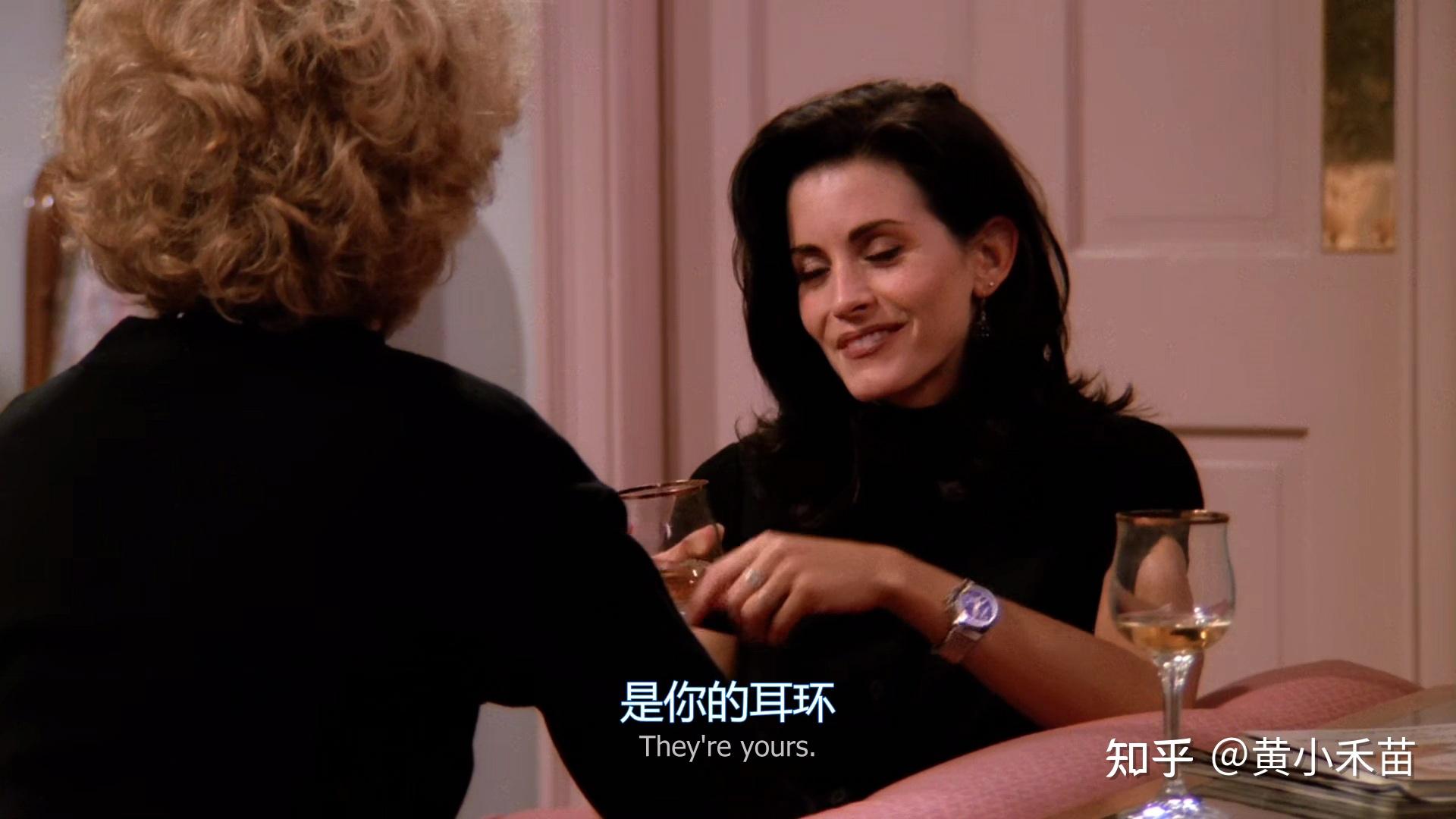《老友记》-莫妮卡被妈妈挑剔,妈妈被外婆挑剔,那些焦虑的妈妈