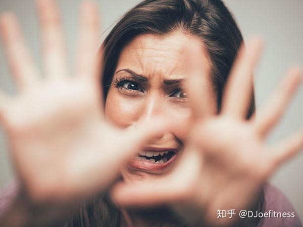 一个金刚萝莉,一个真人版"春丽",这一身肌肉你们害怕了吗?