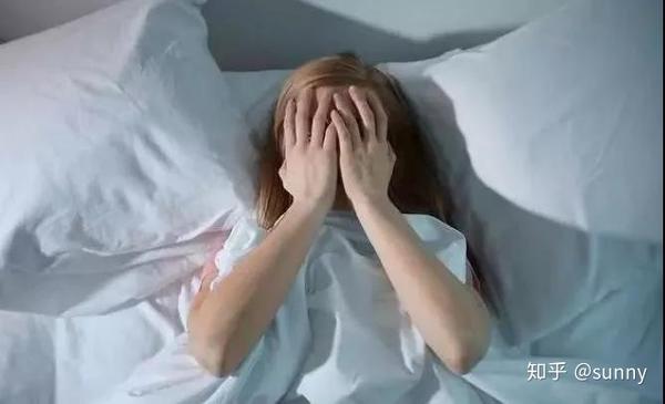 经常焦虑睡不着觉?焦虑情绪应该如何解决