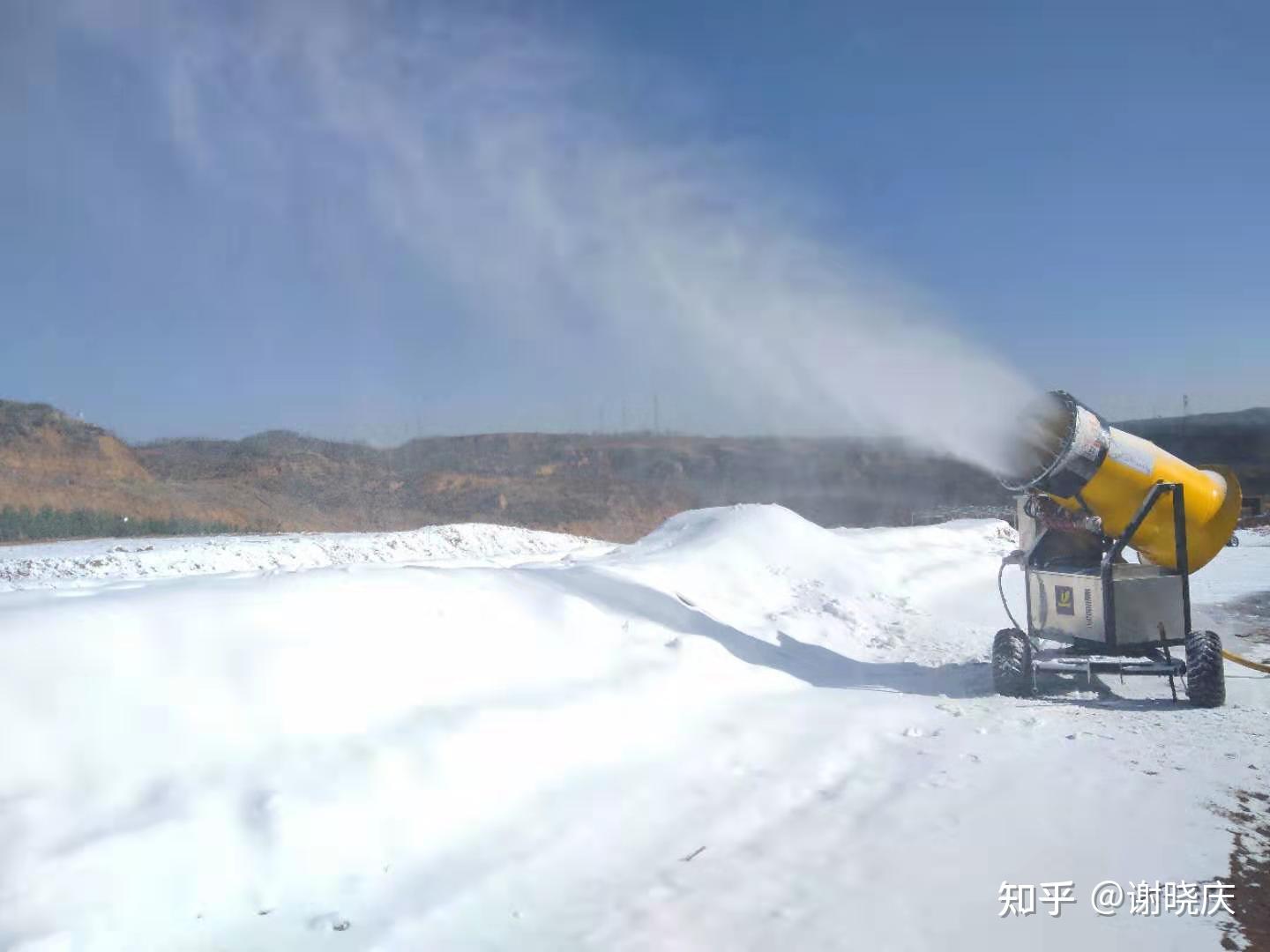 大型造雪机白雪皑皑一起来玩吧