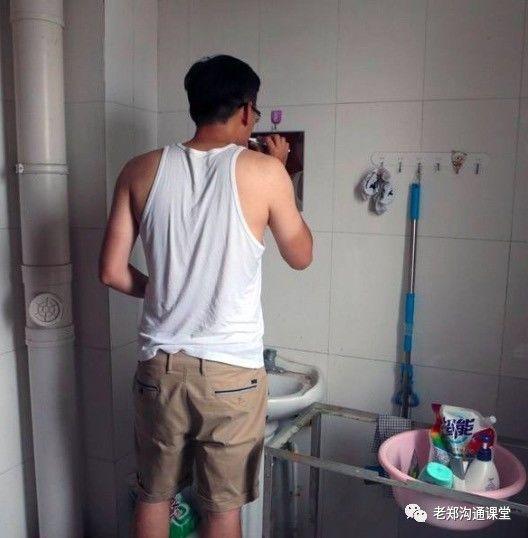 生活是这样的:原创 i 老郑4 人赞同了该文章老郑销售精英社群的郑庚卓