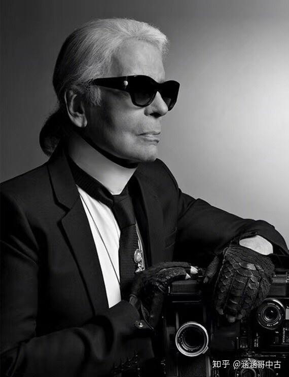 「老佛爷」karl lagerfeld 卡尔·拉格斐去世,如何评价他一生的成就和