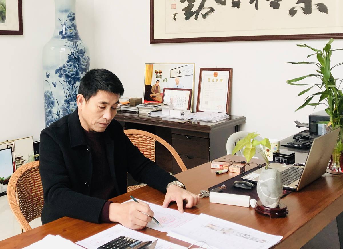 福建石雕艺术家张海昆