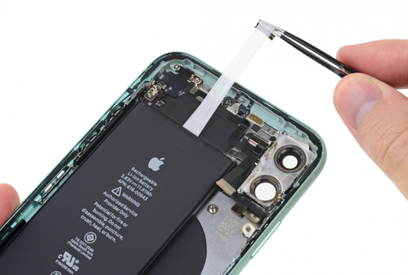 2021年苹果11换电池会显示维修吗?