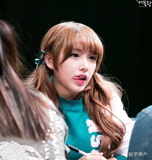 首先说一下是怎么看到程潇的,是土创两位了解到的