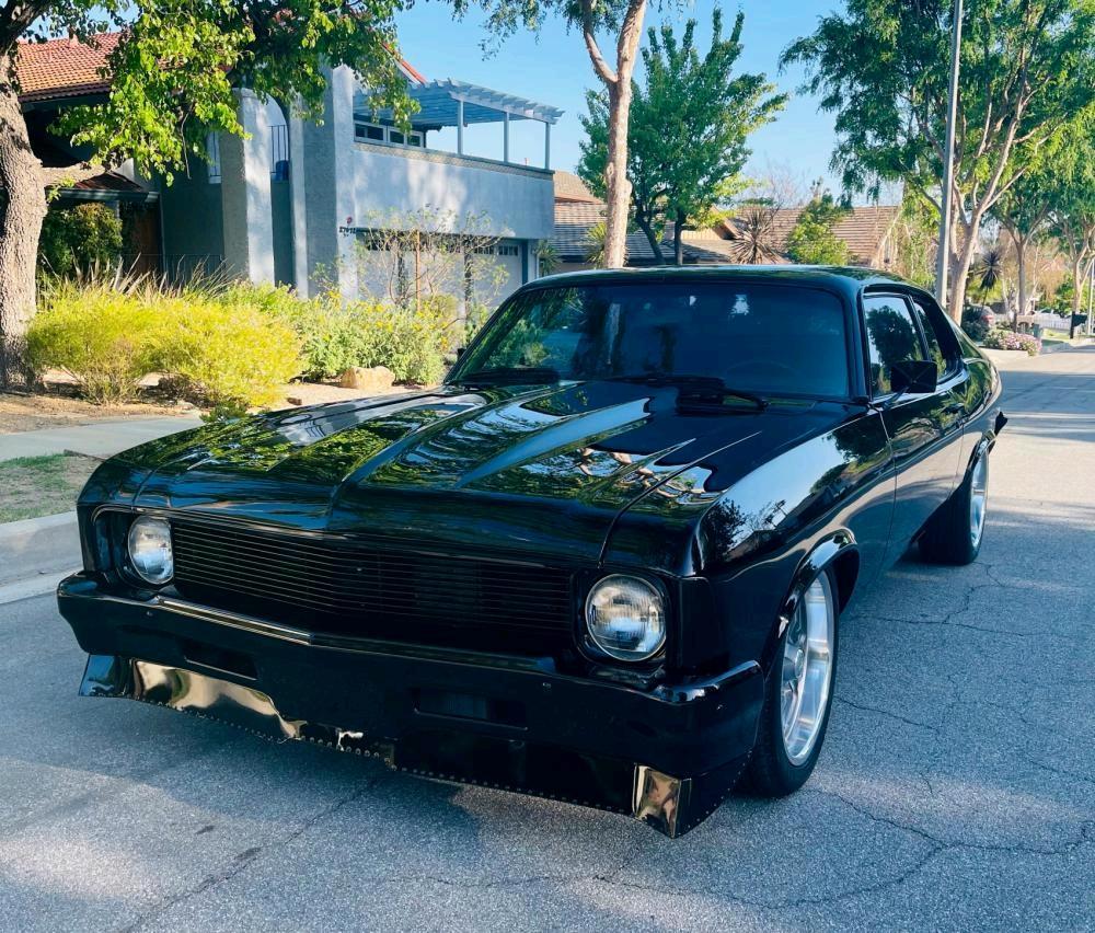 老爷车怀旧系列之1973雪佛兰novacustomrestomod