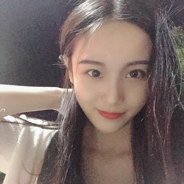 有哪些是同一个人而颜值相差甚远的照片?