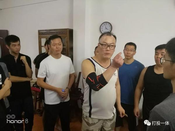 高拔华罗仲豪实用截拳道深圳讲习会