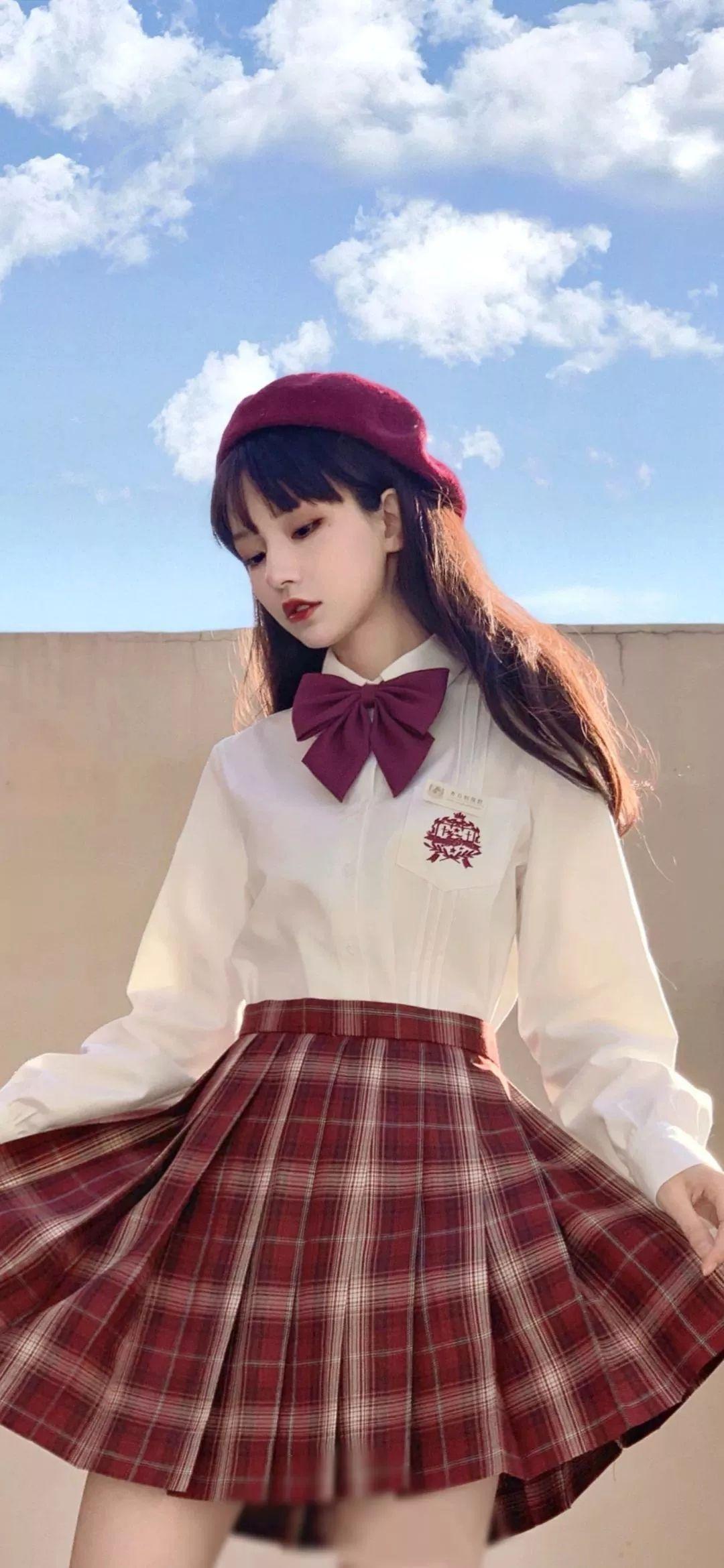 能发一些jk美女的壁纸吗