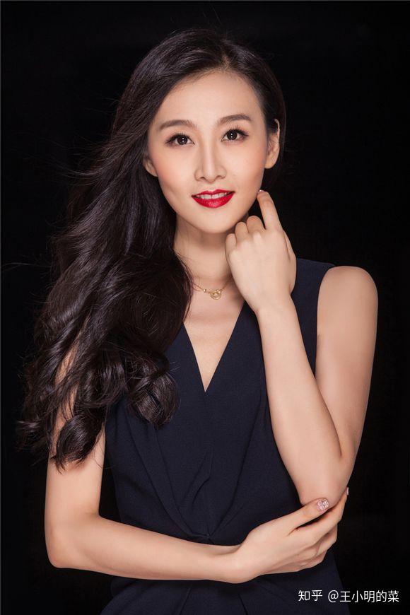 内地女演员钱璇商业演出费出场费翻包肖像代言费多少
