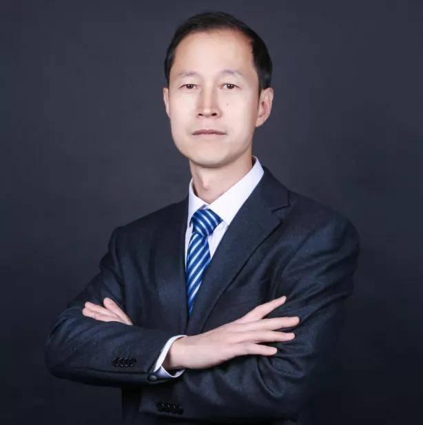 高贺新律师京师唐山分所国际商务合同法律事务部主任高贺新律师,1999
