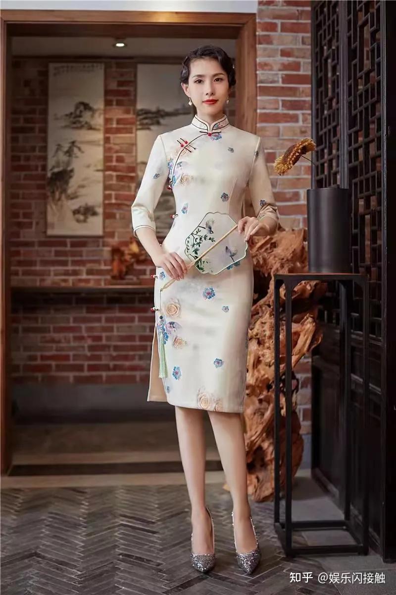 蕾丝镂空黑旗袍连衣裙复古改良老上海与服务员穿的旗袍装不可一概而论