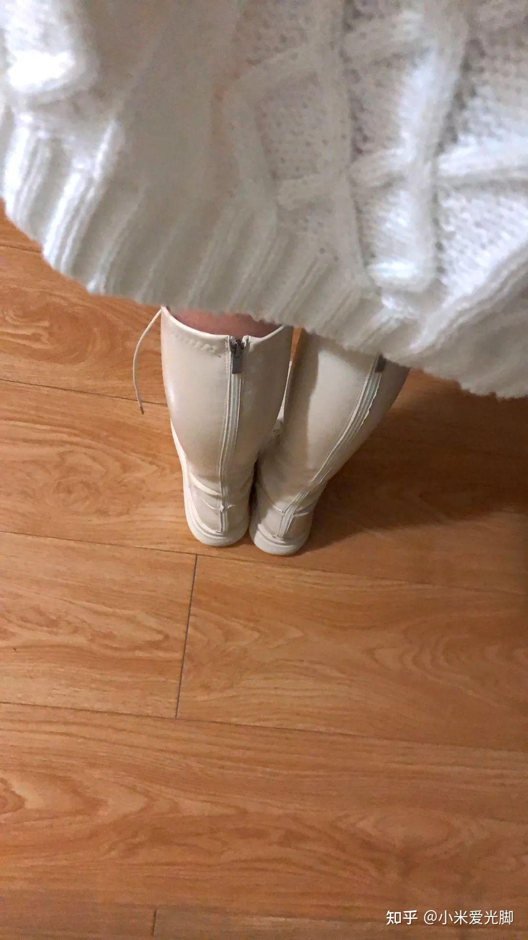 小姐姐们你们穿这种长靴脚会臭吗