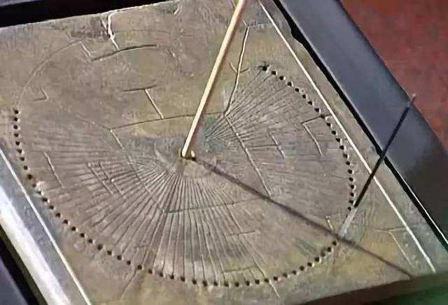 中国古代的计时仪器圭表和日晷