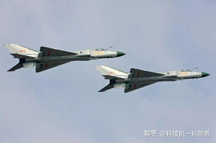 歼8系列战机在逆境中赢得辉煌让4院士得以扬名