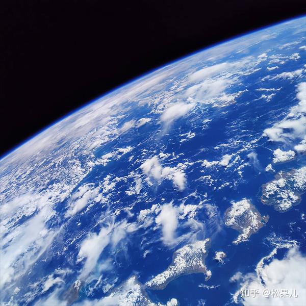 小米10太空漫游1亿像素拍地球