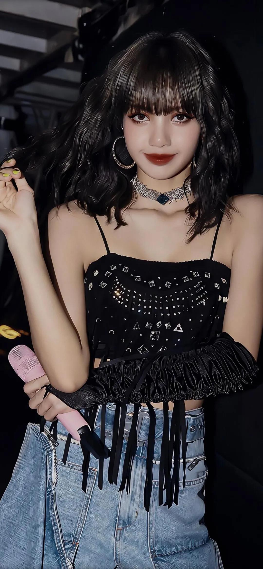 明星壁纸迪丽热巴lisa