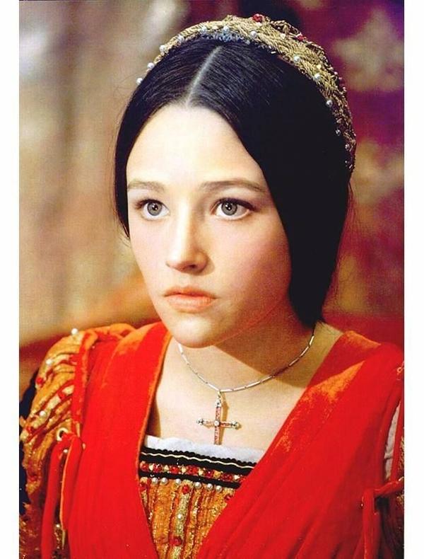 olivia hussey 今天刚看了68的罗密欧与朱丽叶,看到女主就想到盛世