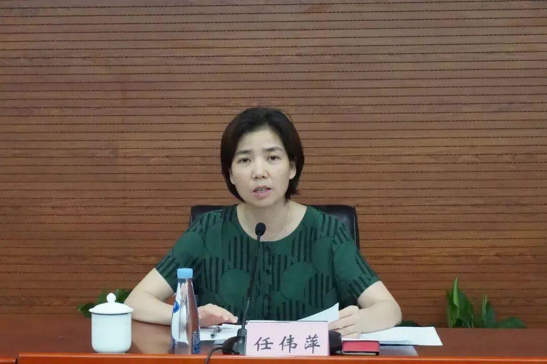 失职渎职上海一副镇长被免职