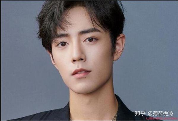 觉得肖战和霍建华长的像的请举手