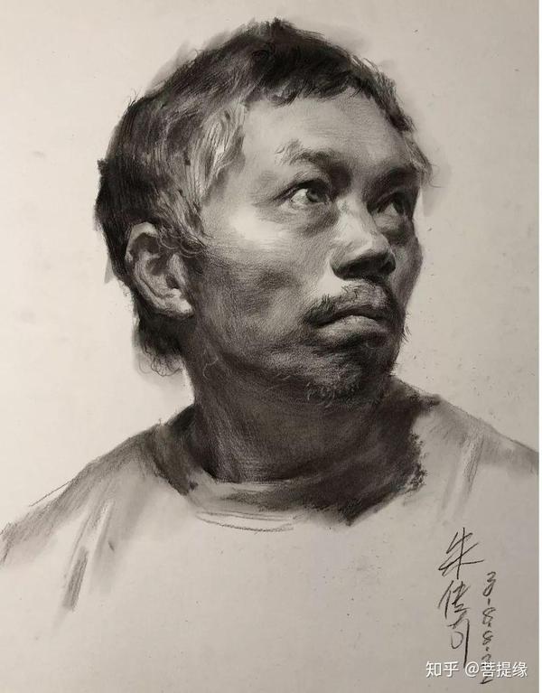 考取了中央美术学院造型专业全国第一名 其中素描单科第一名 随后创办