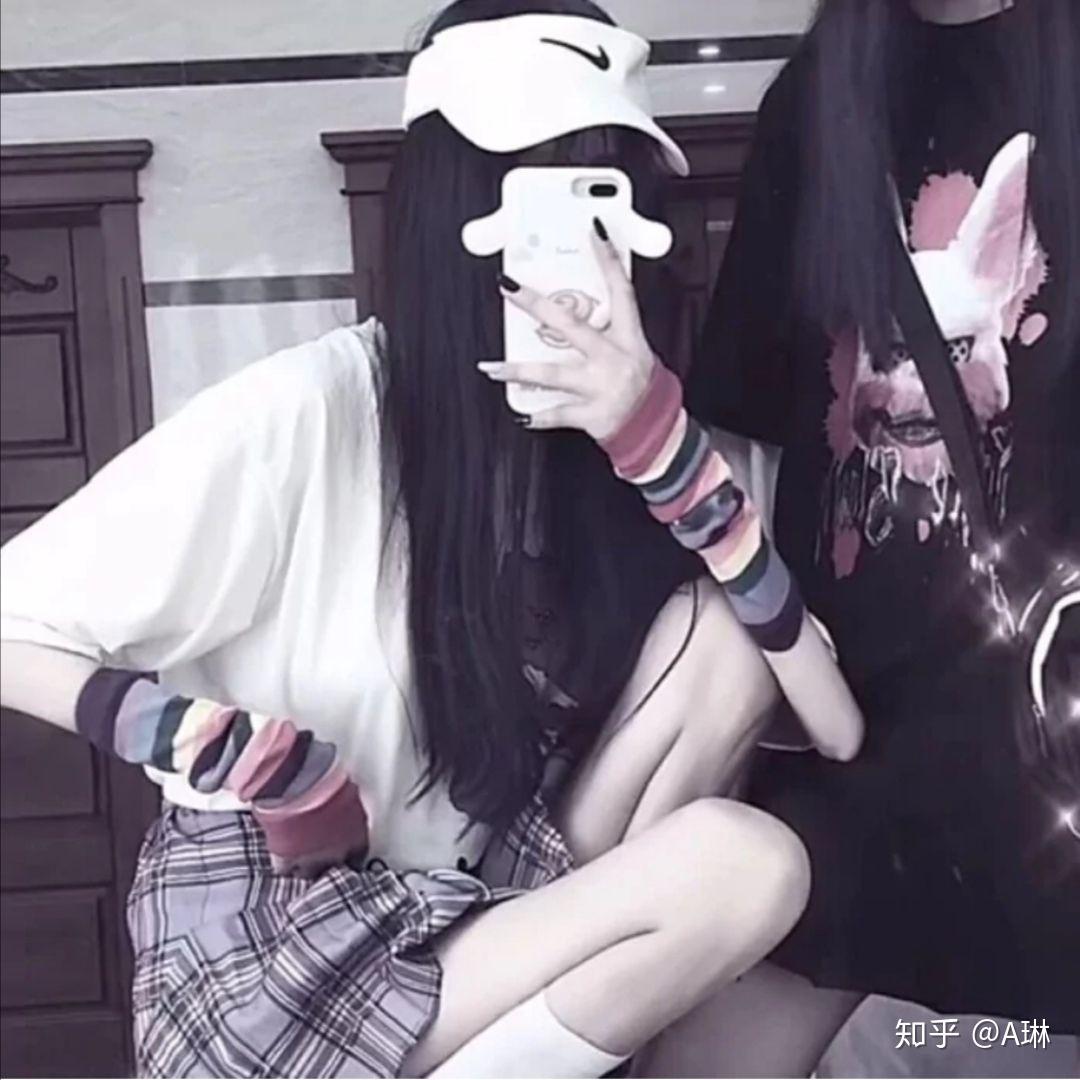 有没有比较甜的les情头就是百合头像