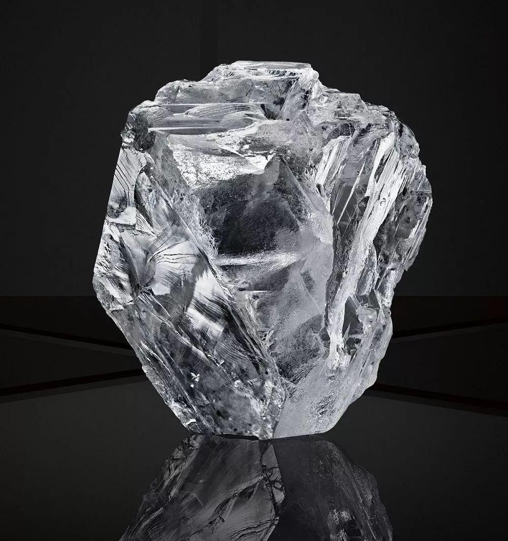 钻石原石怎么鉴定如何挑选钻石