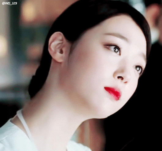 客观的评价崔雪莉的长相,好坏在哪里?