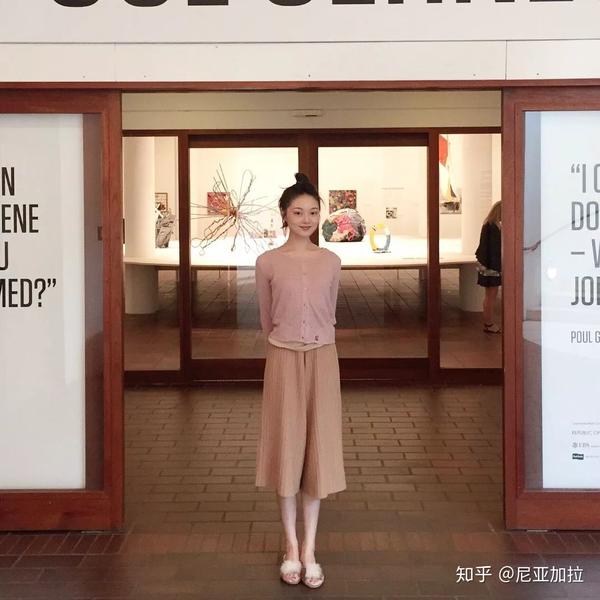 晚晚dandanjones那些从画里走出来的女孩们