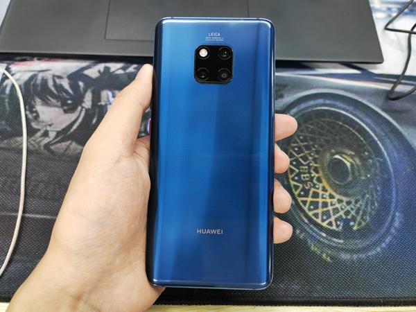 华为Mate20多少钱,华为mate20手机 三年前的国产机皇华为mate20 pro,如今还能值多少钱?