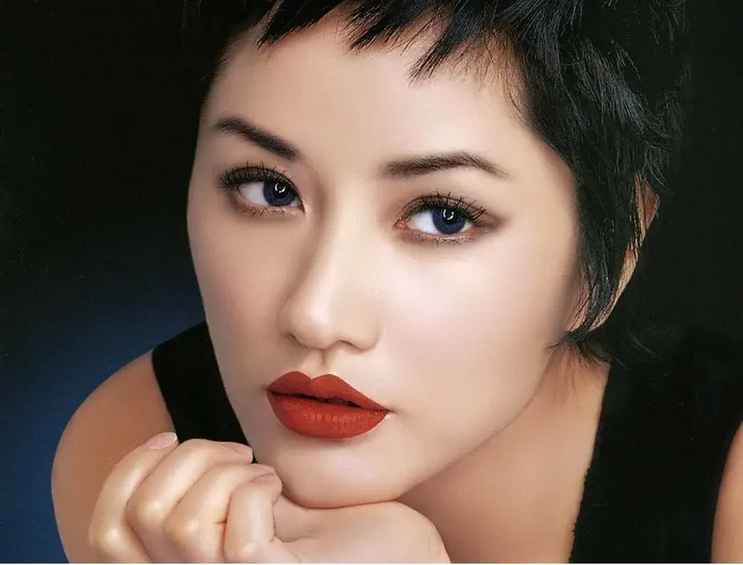 当年的妆容服饰放到如今来看,依然美丽不过时.