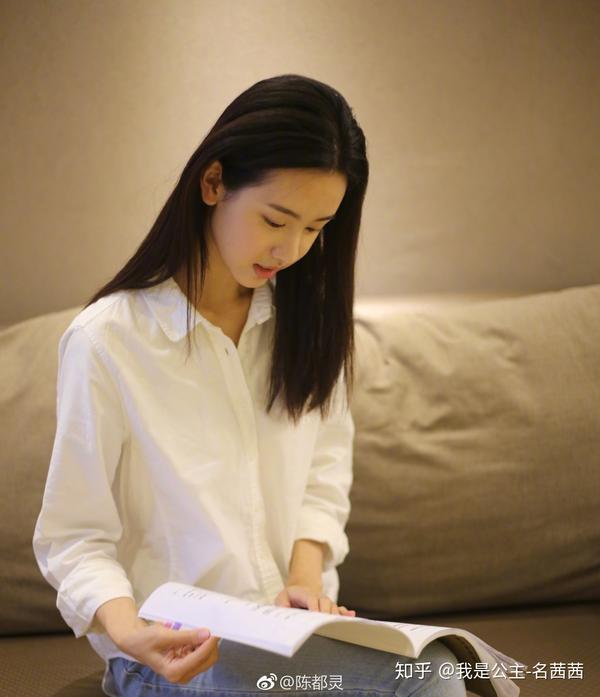 评价一下陈都灵的衣品? - 知乎