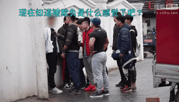 《少年的你》没公开的结局:会有人像易烊千玺一样保护你