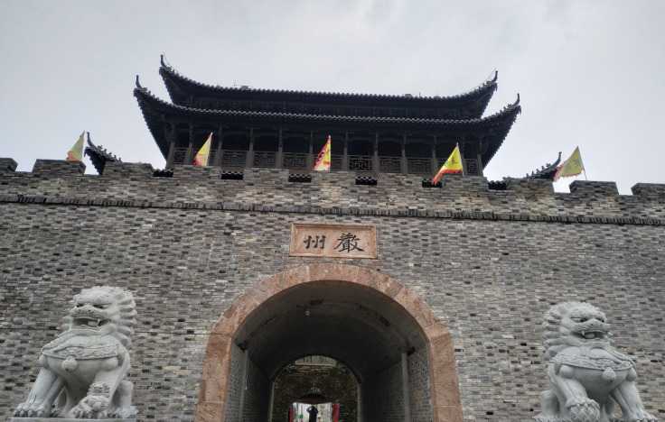 崛起的千年古镇梅城古镇