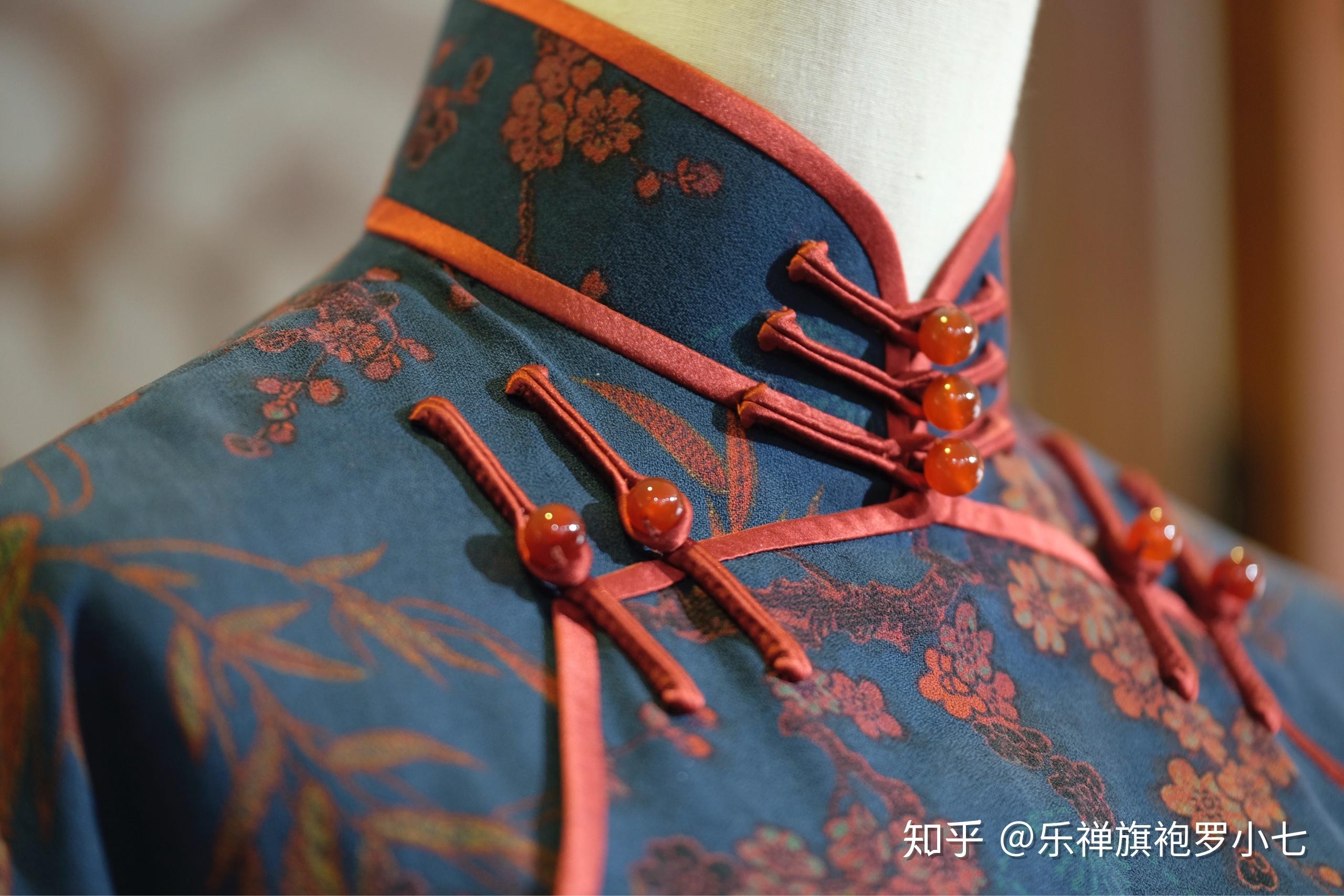 呆了这么好看的香云纱旗袍简直是神仙面料