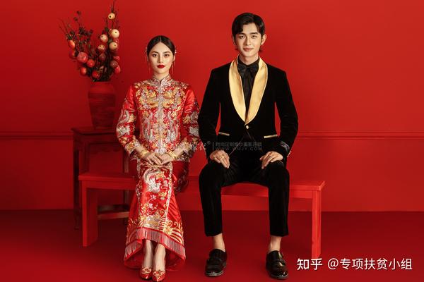 地点:广州 风格:中式 国风 拍摄: @广州完美嫁衣婚纱摄影 - 手执喜扇