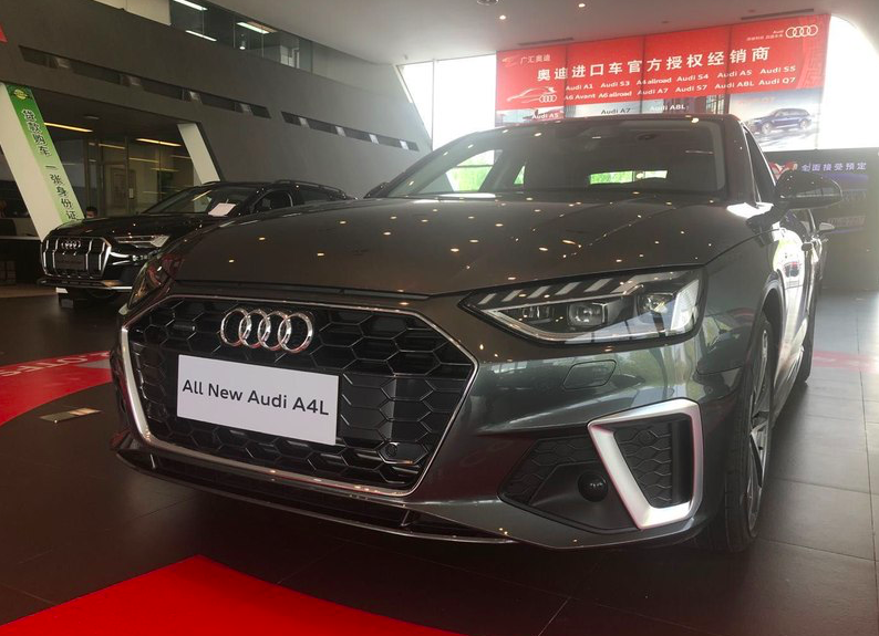 20款奥迪a4l图片欣赏,21款奥迪a4l图片 2020款奥迪a4l进店实拍!轴距2908mm,配2.0t 适时四驱