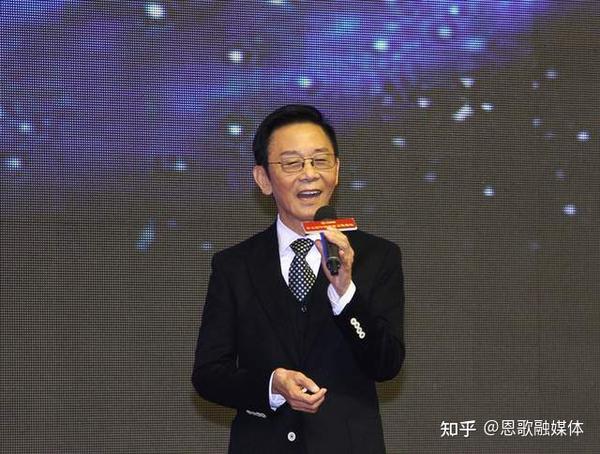 第三位:邓颖忠(中顺洁柔纸业股份有限公司实控人)