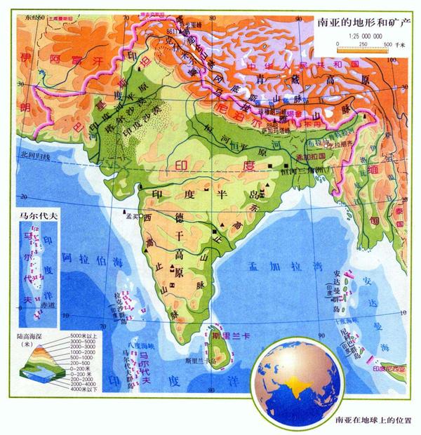 印度地区三面环海,北边是高原和山脉,地形比较封闭,再加上气候多湿热