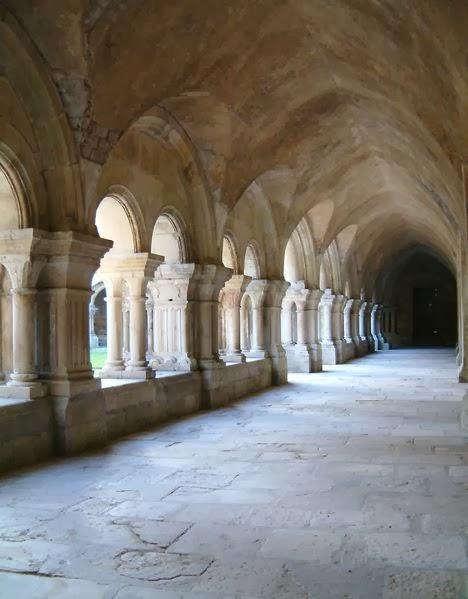 santes creus 修道院(12 世纪),西班牙艾瓜穆尔西亚