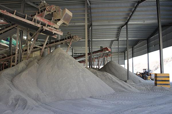 拉闸限电,山东工业级砂石料行业的石粉生产企业逐渐向鹤砂建材发起的