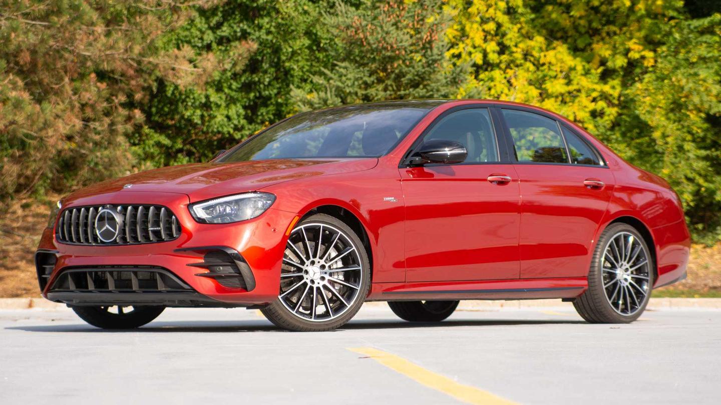 兼顾性能与优雅,中期改款奔驰e级amg e53车型大量实拍图发布